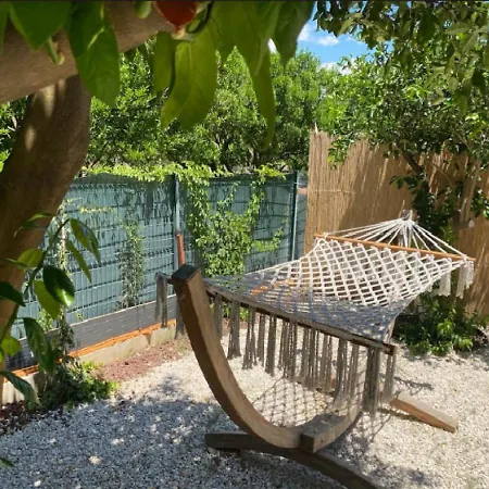 Fabulous Bungalow With Nature View In Konyaalti بيت ضيافة *
