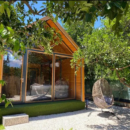 Pensionat Fabulous Bungalow With Nature View In Konyaalti *